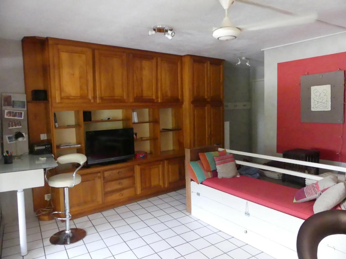 Un Pied-A-Terre Au Centre De Papeete Apartment Папеете Екстериор снимка