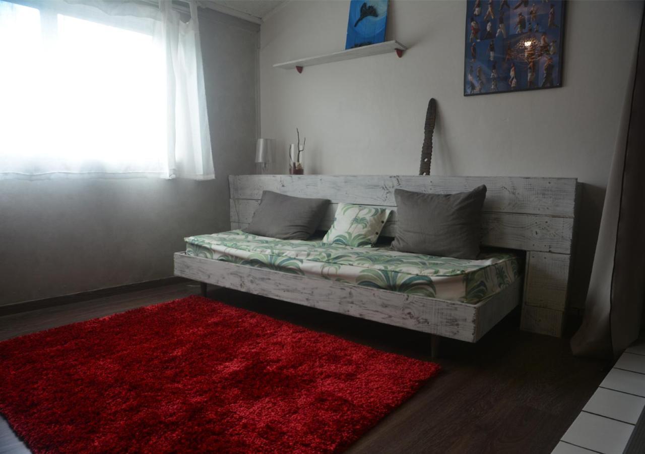 Un Pied-A-Terre Au Centre De Papeete Apartment Папеете Екстериор снимка